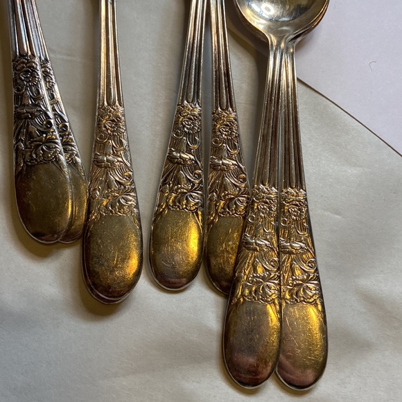 33 pieces Vintage flatware set Wallace plate silver inset - Picture 9 of 15